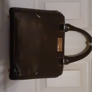 BCBG (PARIS) HANDBAG SMALL